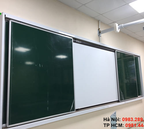 Lắp đặt bảng trượt ngang tại học viện tài chính