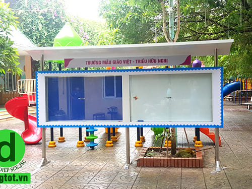 Bảng thông tin ngoài trời trường mẫu giáo Việt Triều