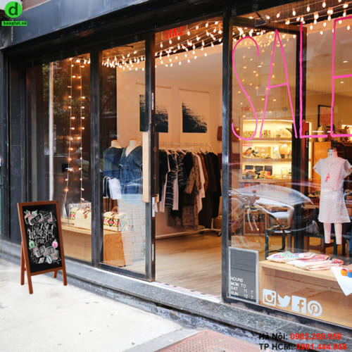 Bảng đen có chân Melia