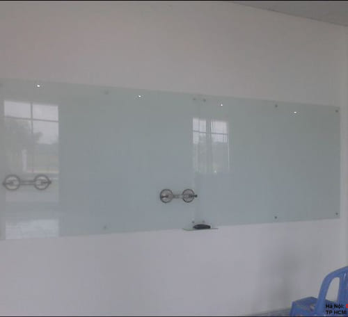 Bảng kính trắng viết bút dạ cho văn phòng