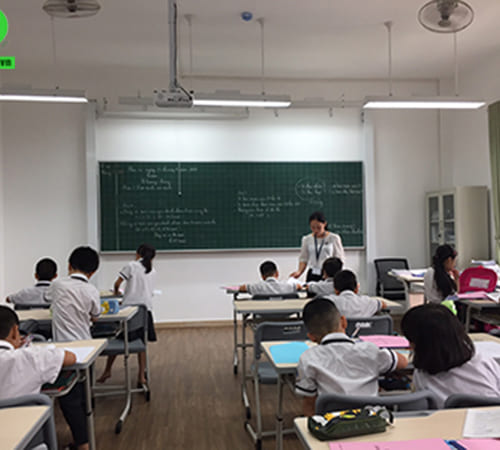 Bảng trượt dọc tiểu học