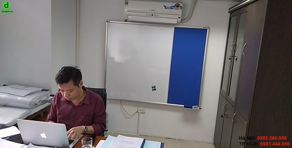 Lắp đặt bảng combo từ trắng ghim nỉ cho công ty Chiến Long