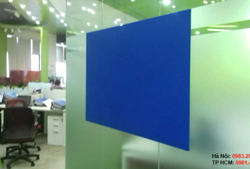 Lắp đặt bảng ghim không khung