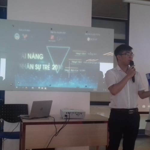 Lắp bảng kính cường lực chất lượng cao