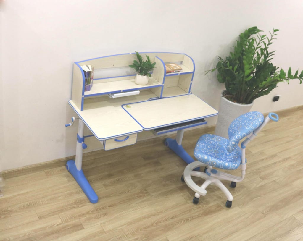 Bàn học chống gù vdt120-4