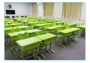  Lắp đặt bàn ghế tiểu học tại trường Lý Thái Tổ