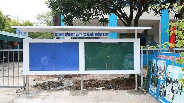 Lắp đặt bảng tin tại Trường Tiều học và THCS Hà Nội Thăng Long